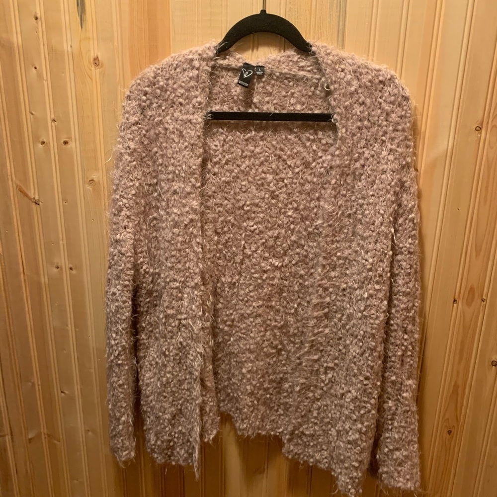 Blush pink sweater (Size large)